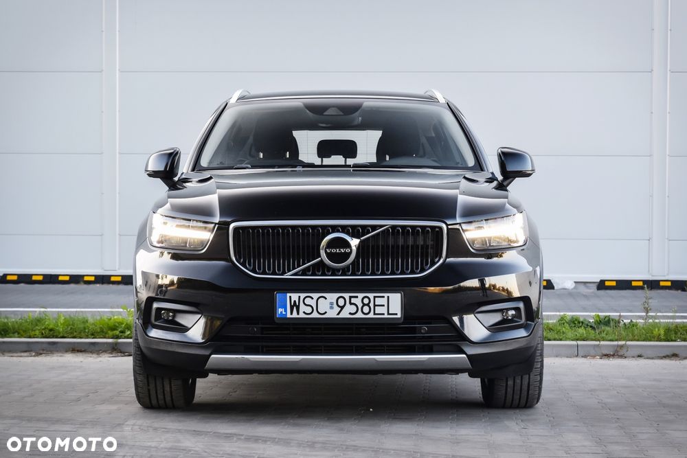 Volvo XC 40 T2 Momentum - 2