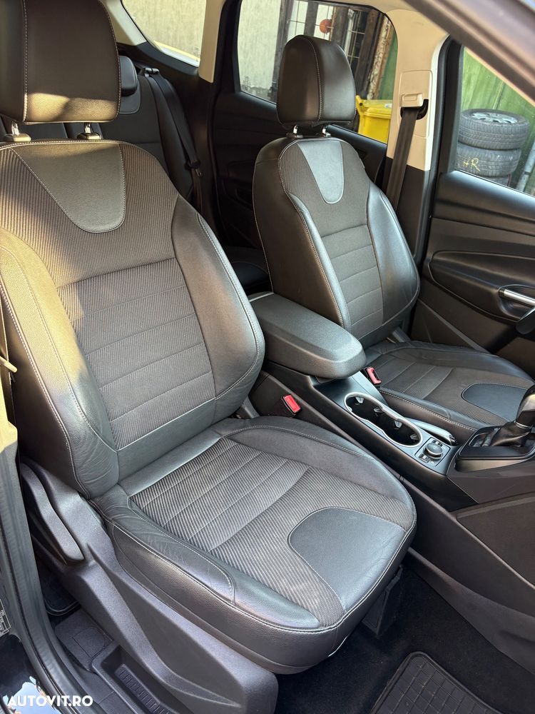 Ford Kuga 1.6 EcoBoost 4x4 Aut. Titanium - 10