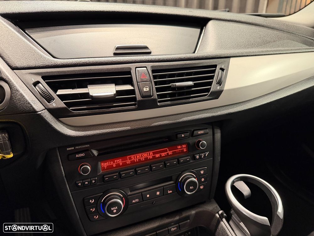 BMW X1 18 d sDrive Line Sport - 21