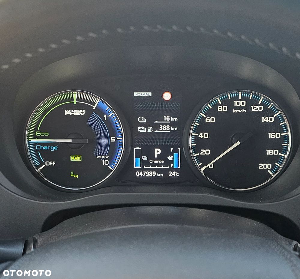 Mitsubishi Outlander - 8