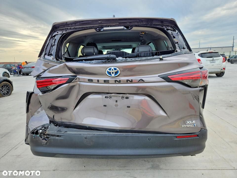 Toyota Sienna 2022 photo 5