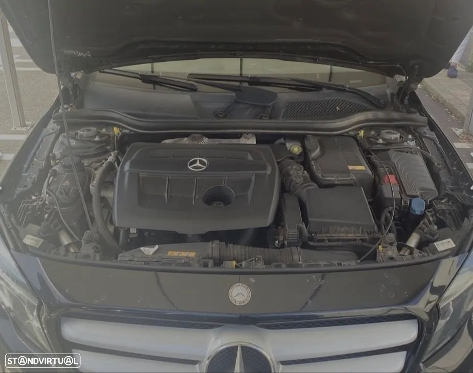 Mercedes-Benz GLA 180 d - 3