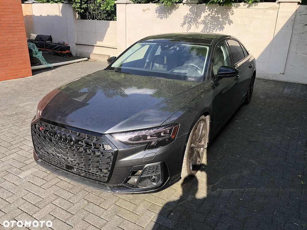 Audi S8 - 6