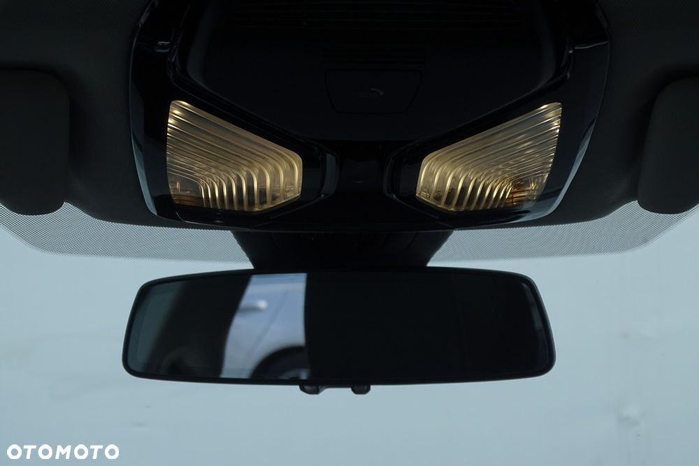 BMW Seria 5 530i Sport Line - 41