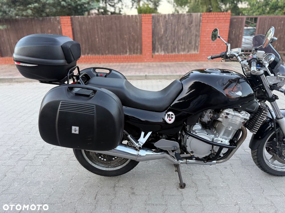 Suzuki GSX - 9