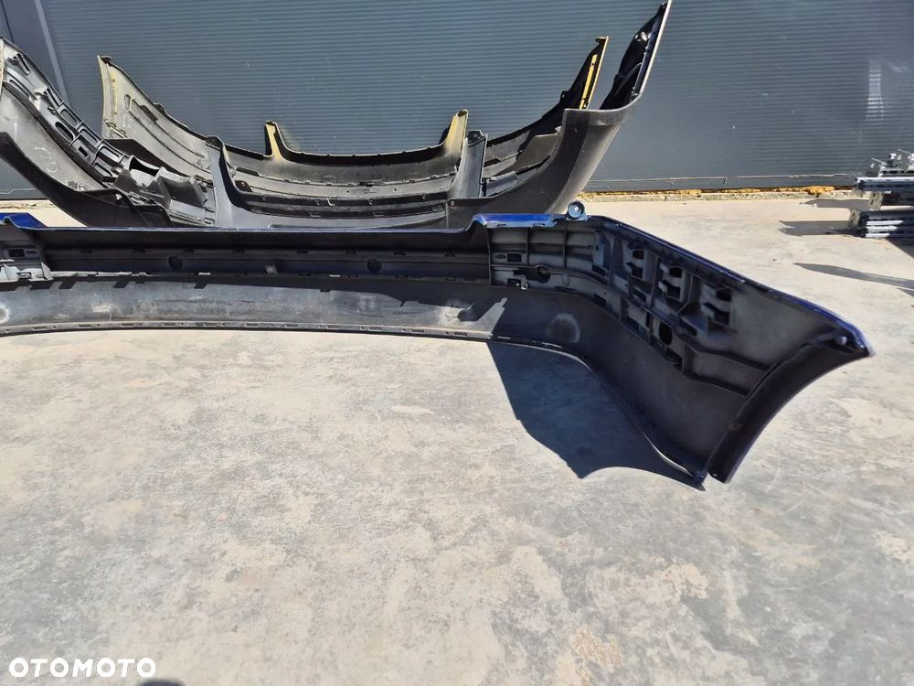 ORYGINALNY ZDERZAK  TYLNI ZDERZAK  PASSAT B5 - 10