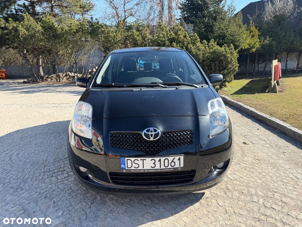 Toyota Yaris 1.3 VVT-i Cool