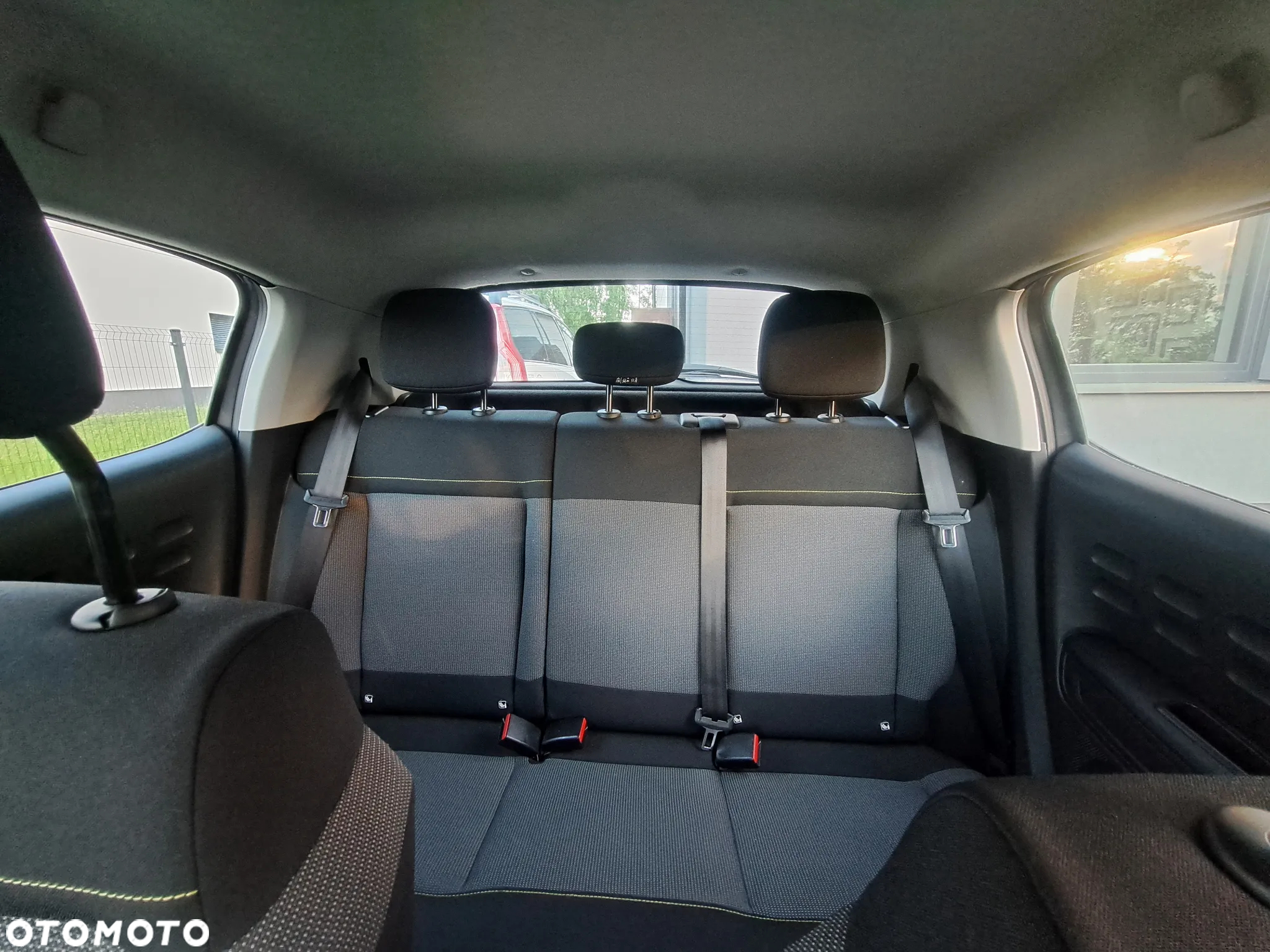 Citroën C3 1.2 PureTech Exclusive - 33