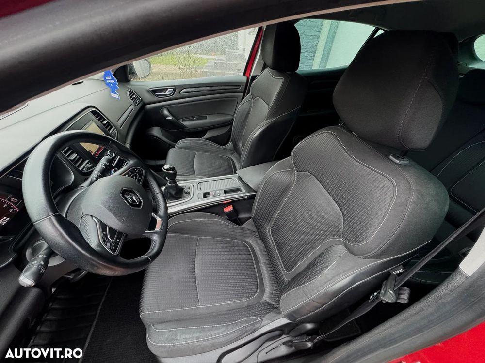 Renault Megane ENERGY TCe 100 LIMITED - 11