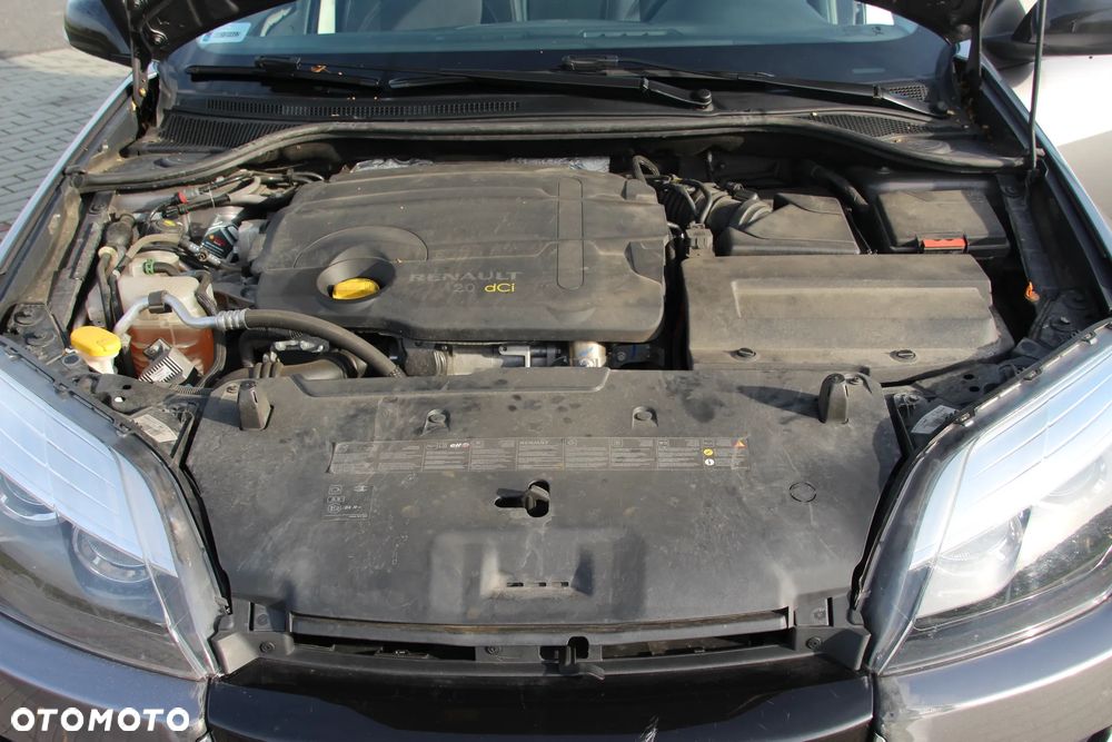 Renault Laguna dCi 150 FAP Bose - 24