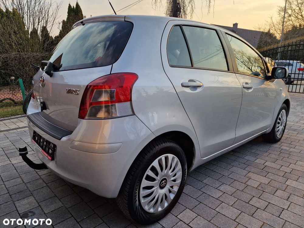 Toyota Yaris 1.33 Luna - 10