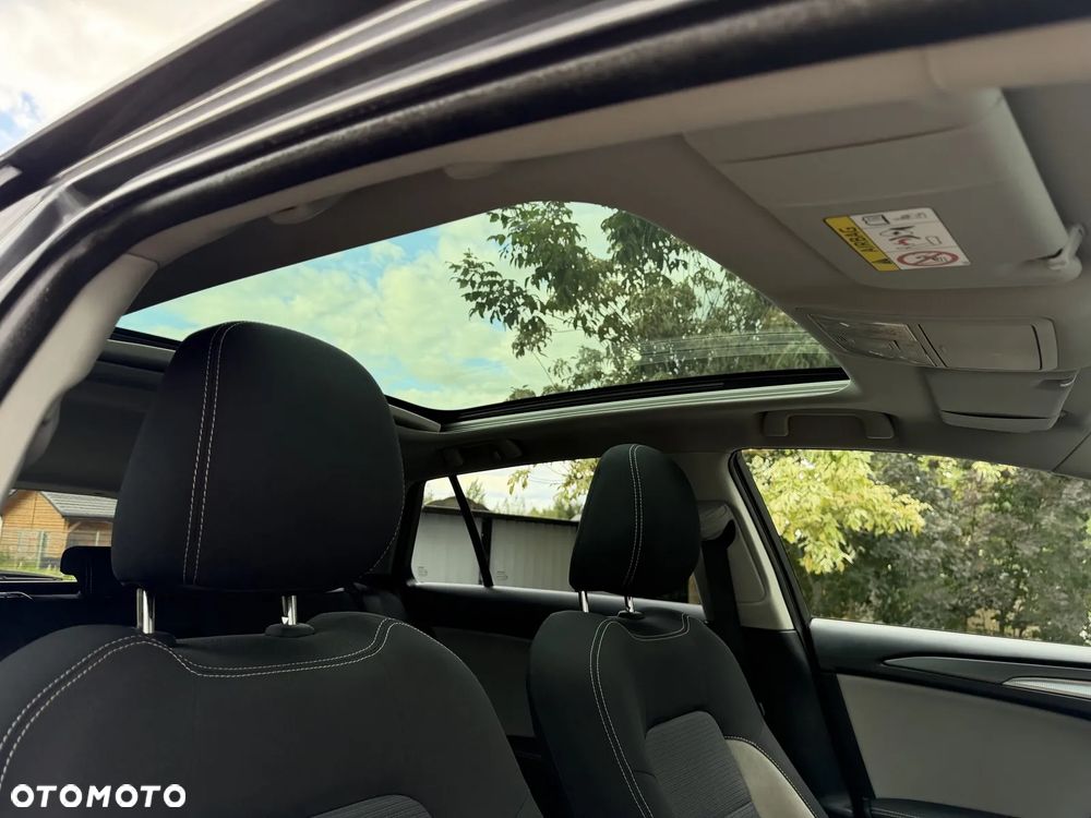 Toyota Avensis Touring Sports 1.8 Business Edition - 12