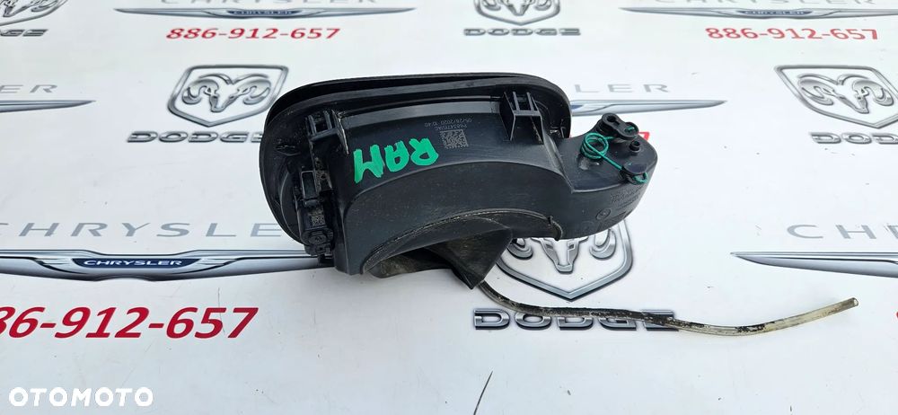 RAM 1500 V 5 2019- Klapka wlewu paliwa P68347151AC  KOLOR PXJ - 4