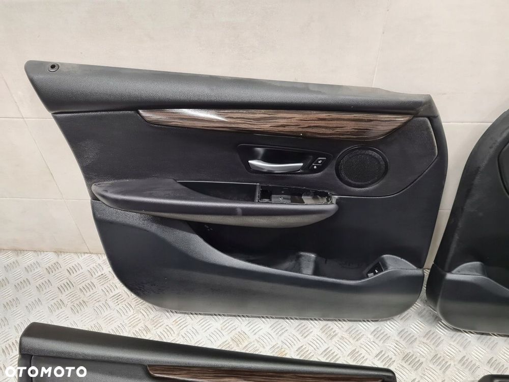 BMW F46 BOCZKI TAPICERKA DRZWI KOMPLET - 3