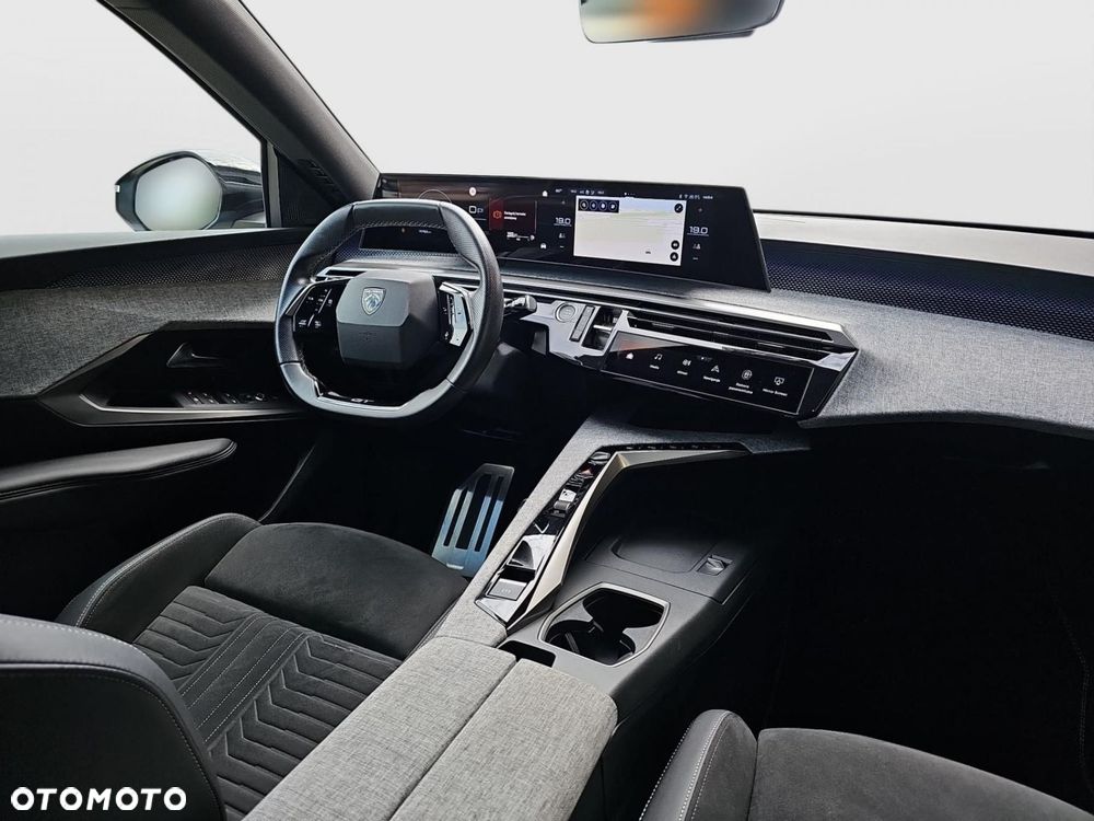 Peugeot 3008 1.2 PureTech mHEV GT S&S e-DCS6 - 16