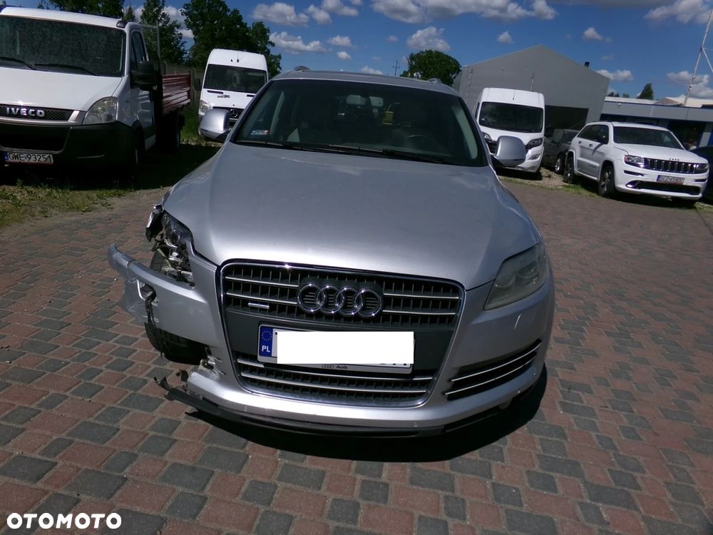 Audi Q7 3.0 TDI DPF clean quattro tiptronic - 3