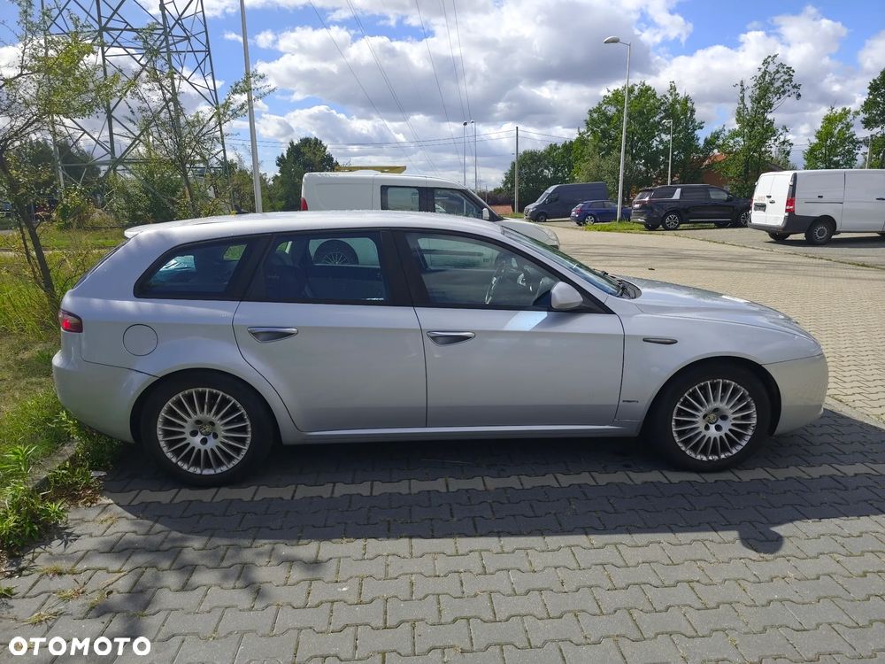 Alfa Romeo 159 1.9 JTDM 16V DPF Distinctive - 4
