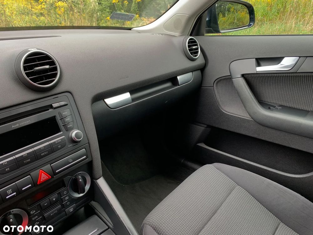 Audi A3 Sportback - 16