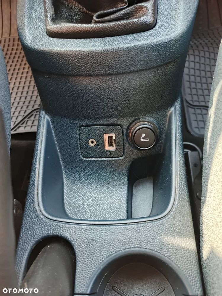 Ford Fiesta 1.25 Titanium - 24