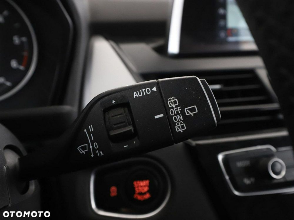 BMW Seria 2 218d Advantage - 31