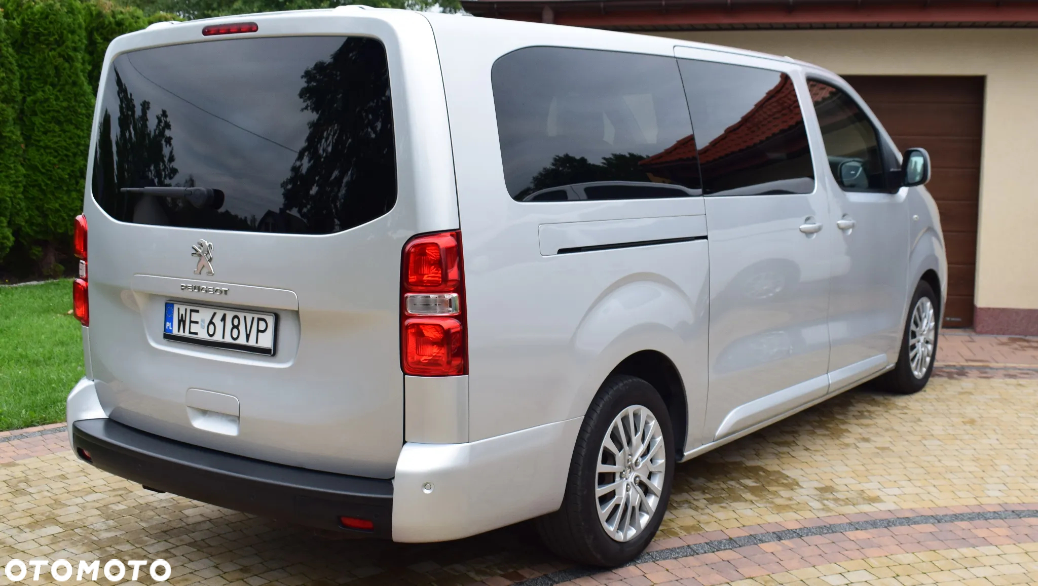 Peugeot Traveller 2.0 BlueHDi Long Active - 5