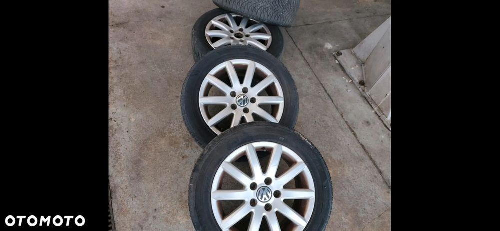 Volkswagen Golf - 15