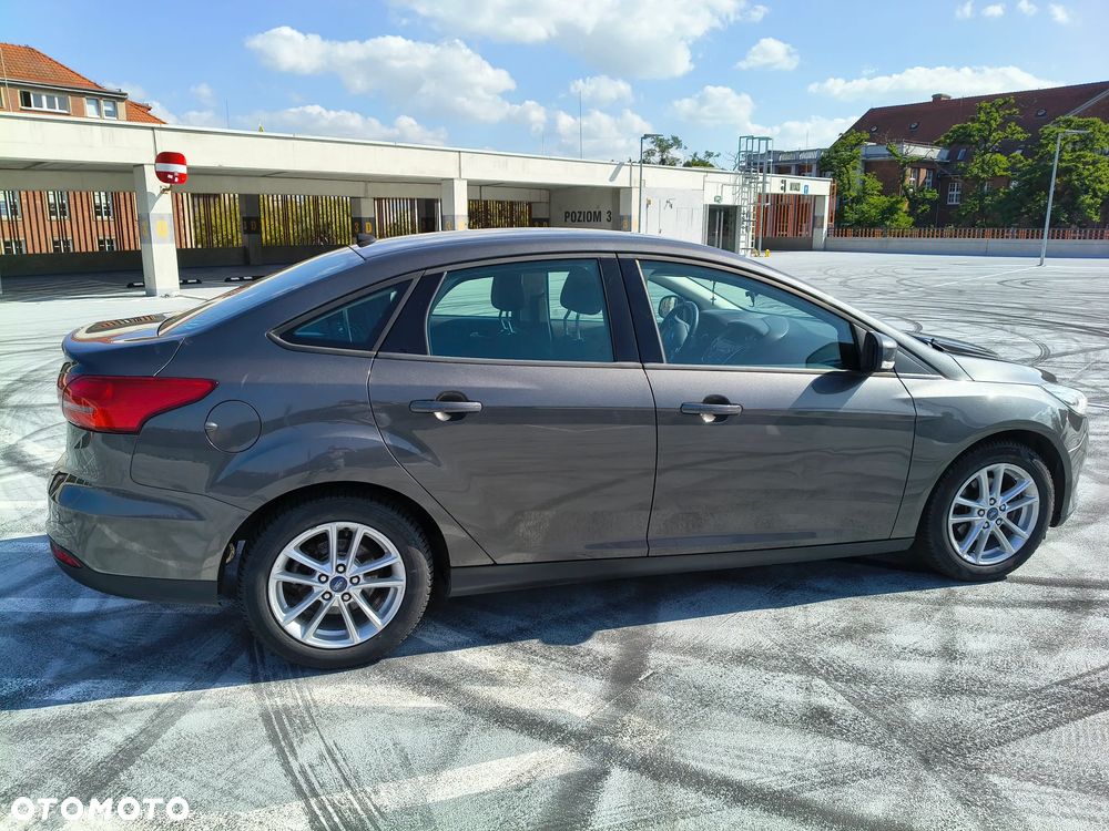Ford Focus 1.6 Trend - 15