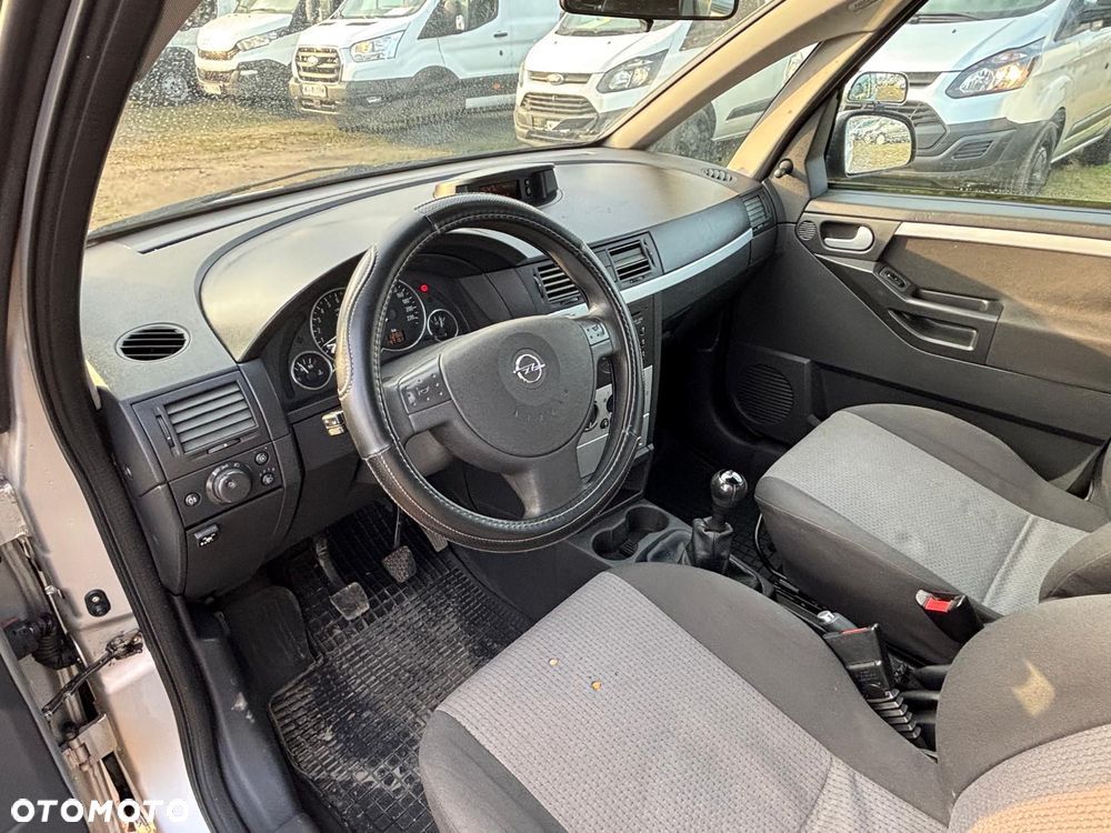 Opel Meriva 1.6 Cosmo - 27