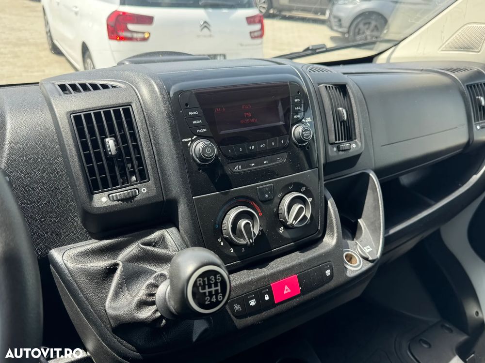 Citroën Jumper 2.2 HDi 130 L3H2 - 11