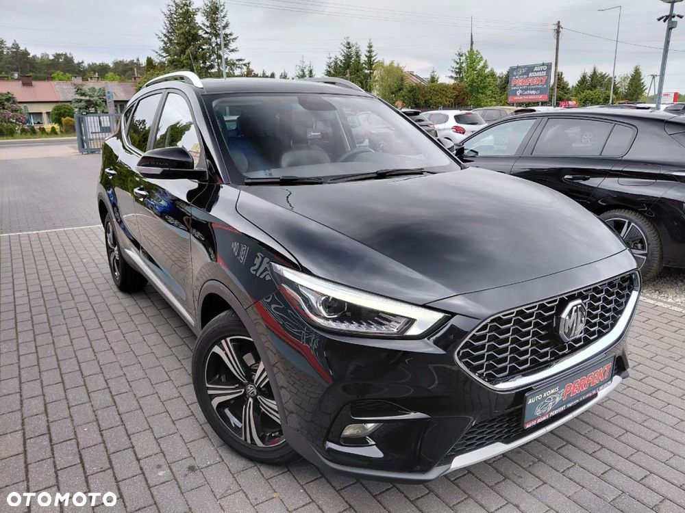 MG ZS - 4