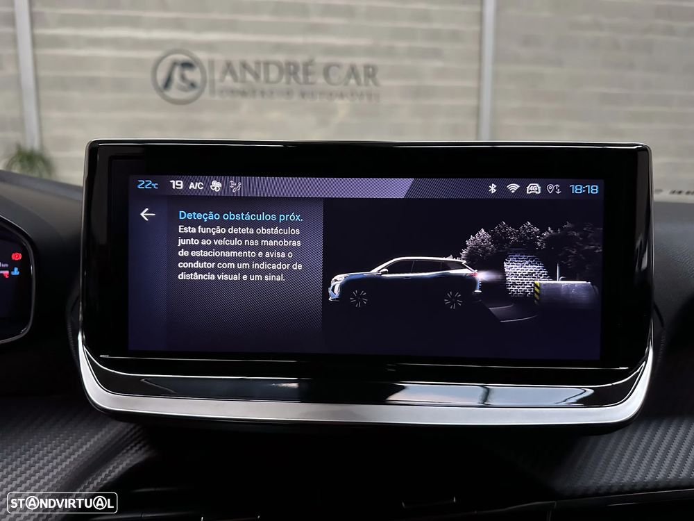 Peugeot 2008 1.2 PureTech Allure - 32