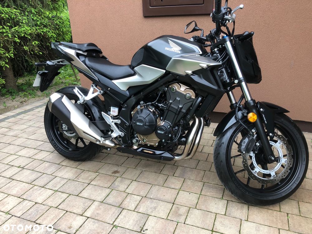 Honda CB - 1