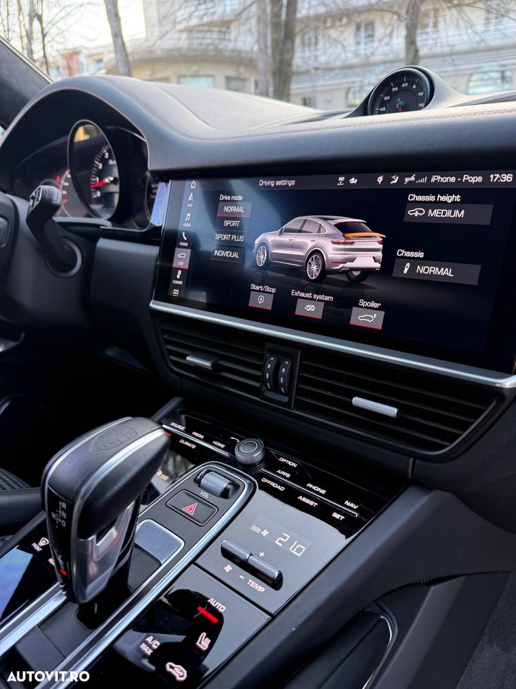 Porsche Cayenne - 23