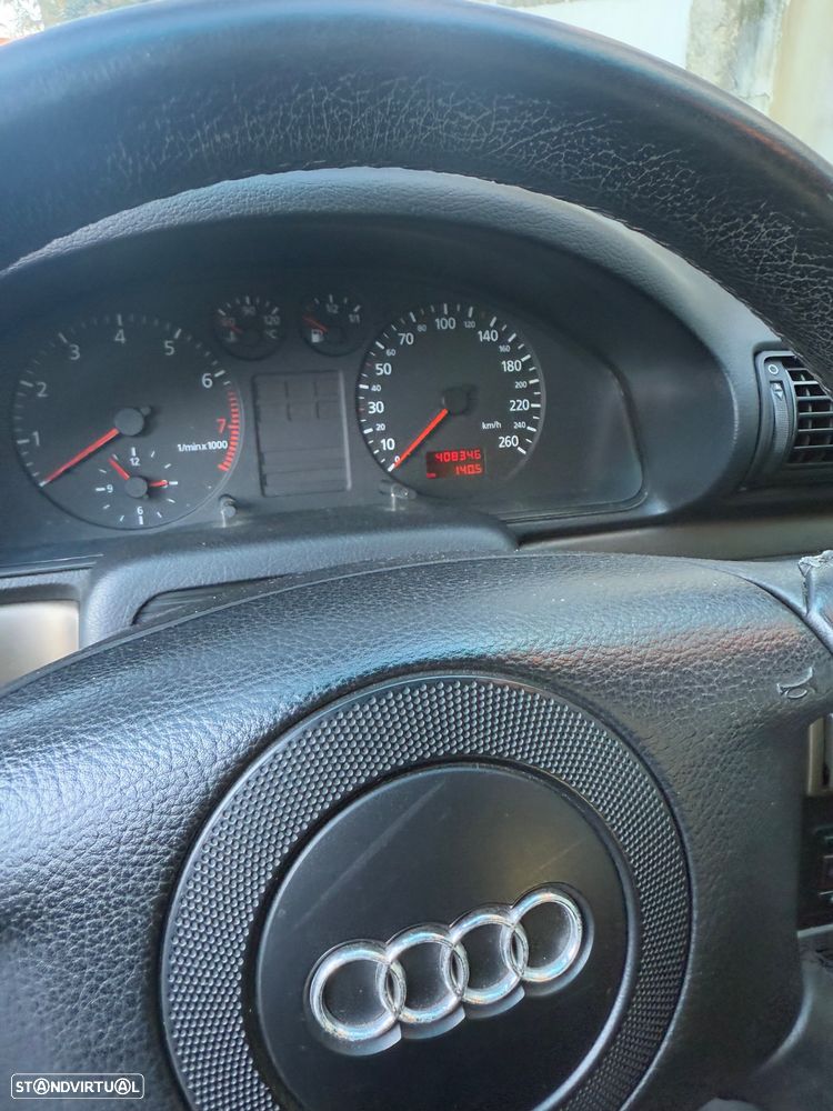 Audi A4 Avant 1.6 Confort - 11