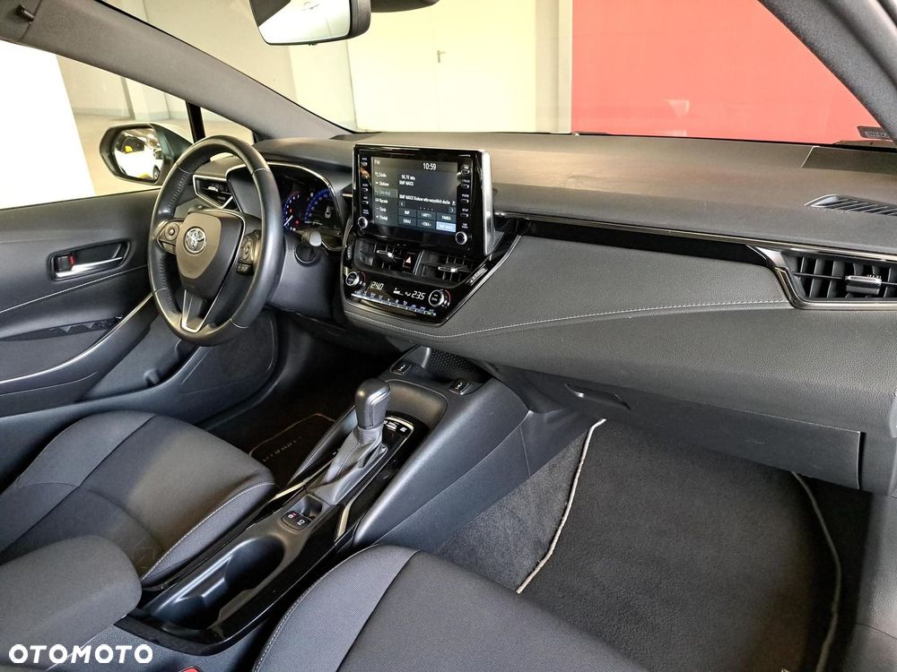 Toyota Corolla 1.8 Hybrid Comfort - 16