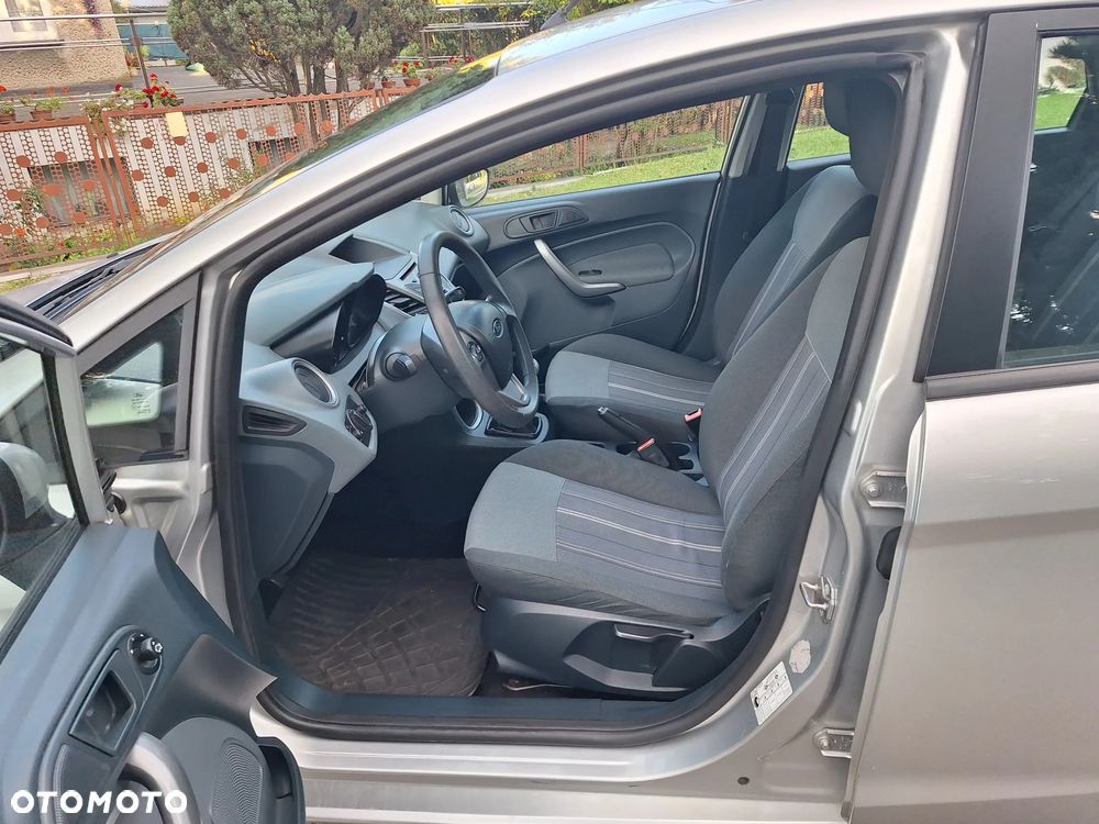 Ford Fiesta - 6