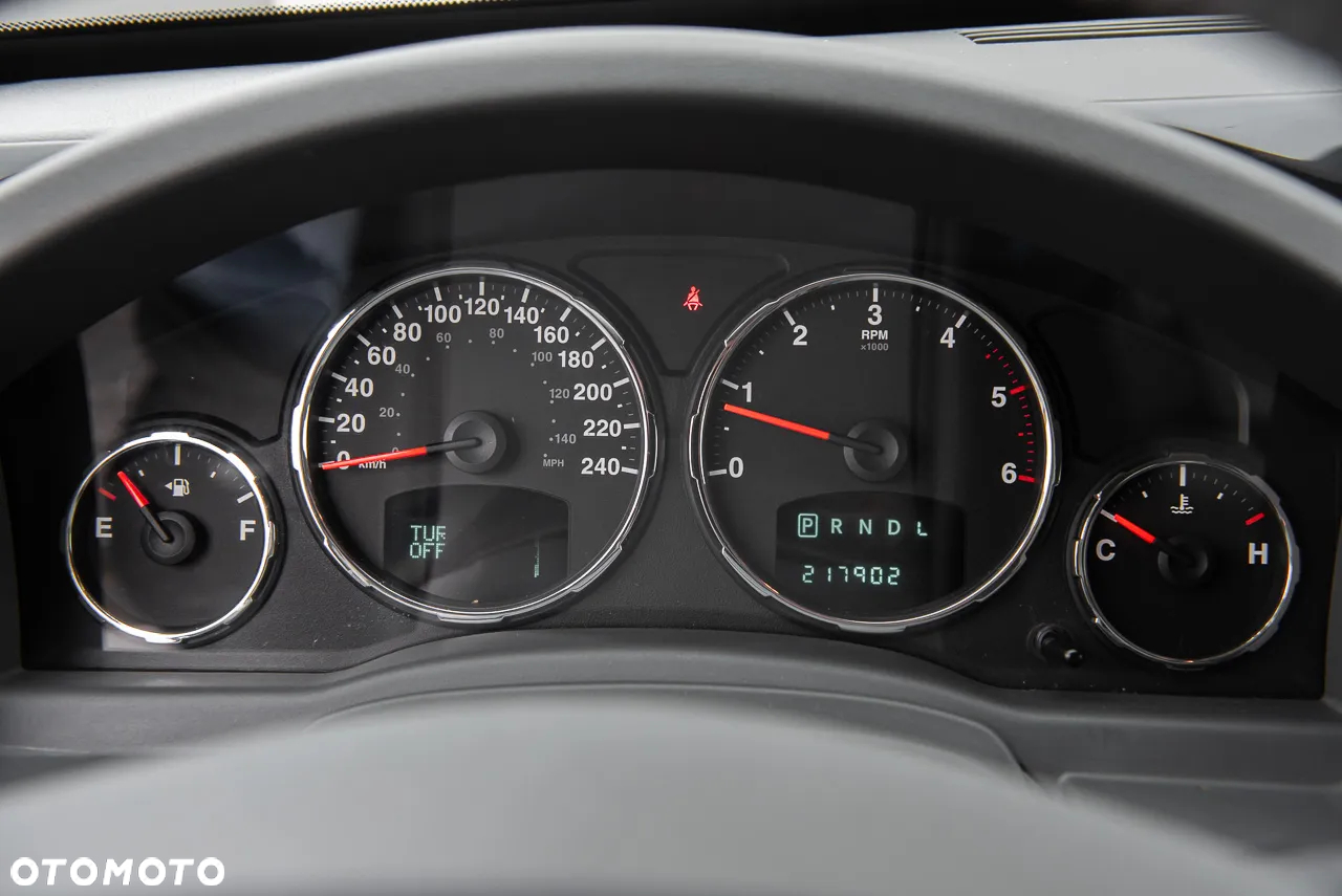 Jeep Cherokee 2.8 CRD DPF Automatik Limited - 19