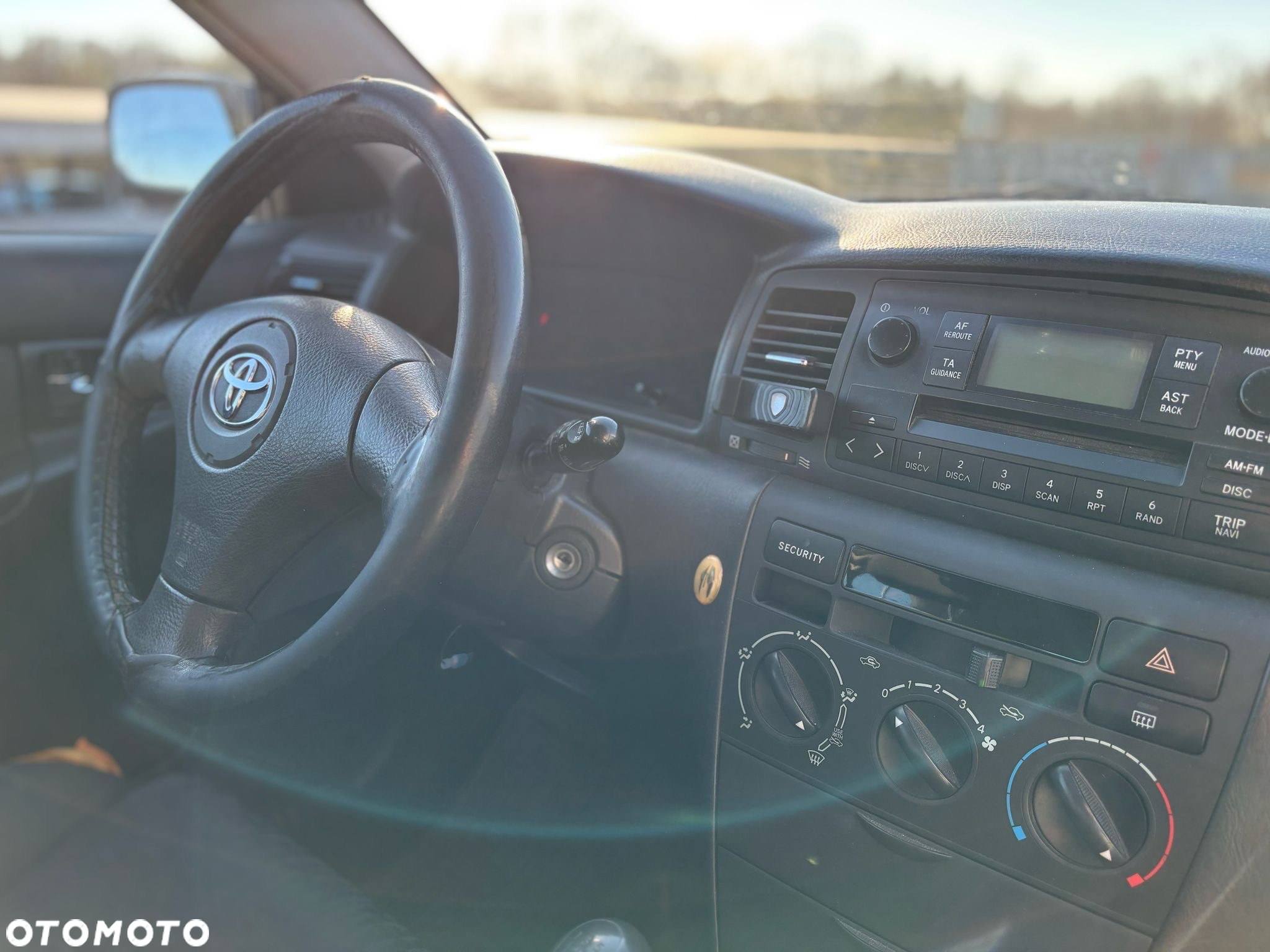 Toyota Corolla 1.4 VVT-i Base - 16