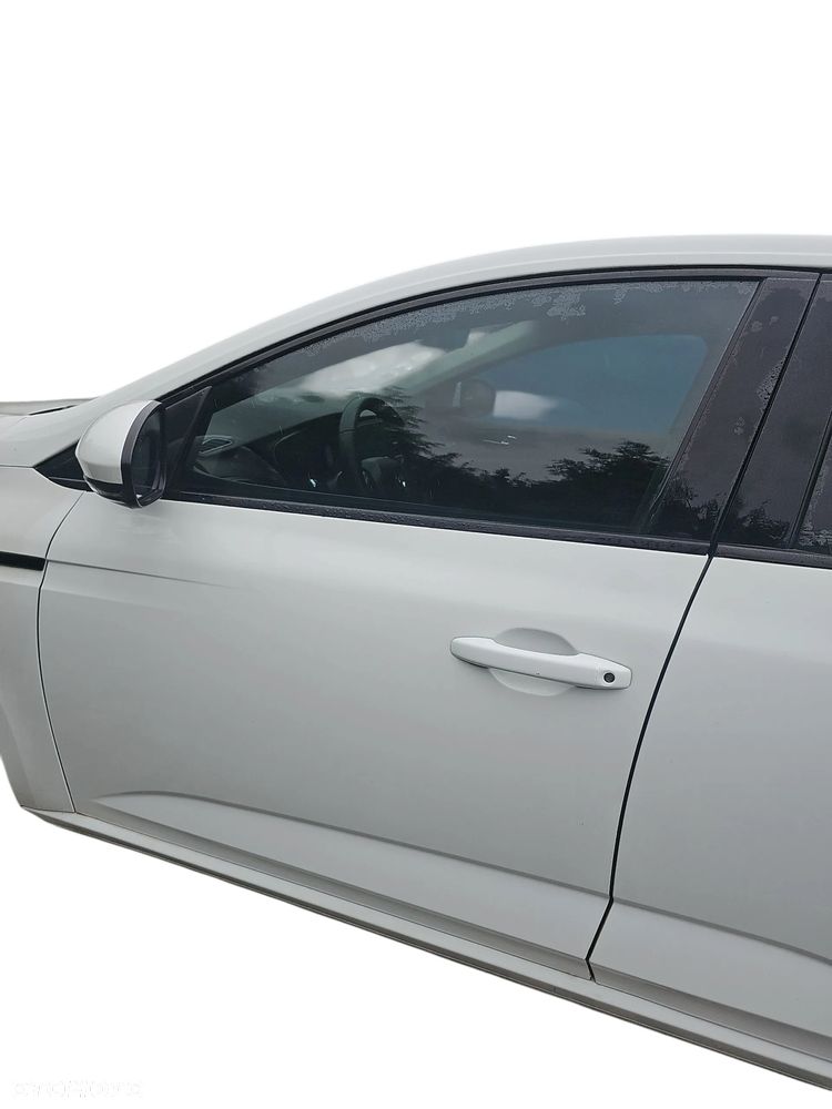 MEGANE IV HB DRZWI LEWE PRZOD PRZEDNIE TYL TYLNE KOD LAKIERU OV 369