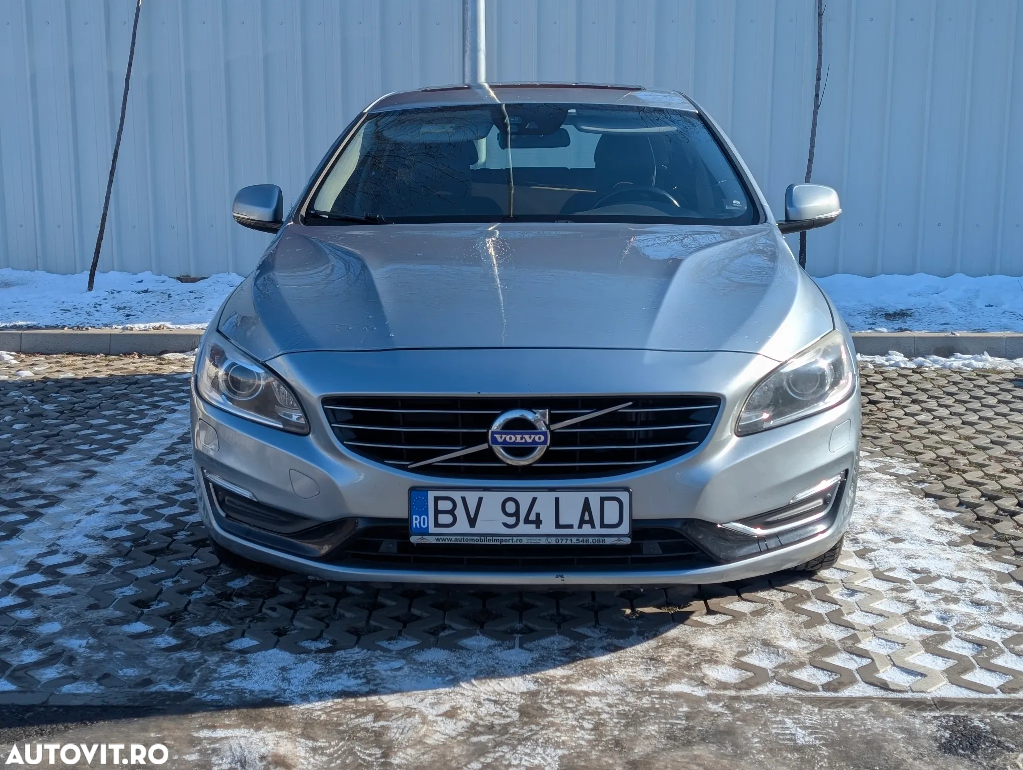Volvo V60 D6 Plug-In-Hybrid AWD Geartronic Pure Limited - 2