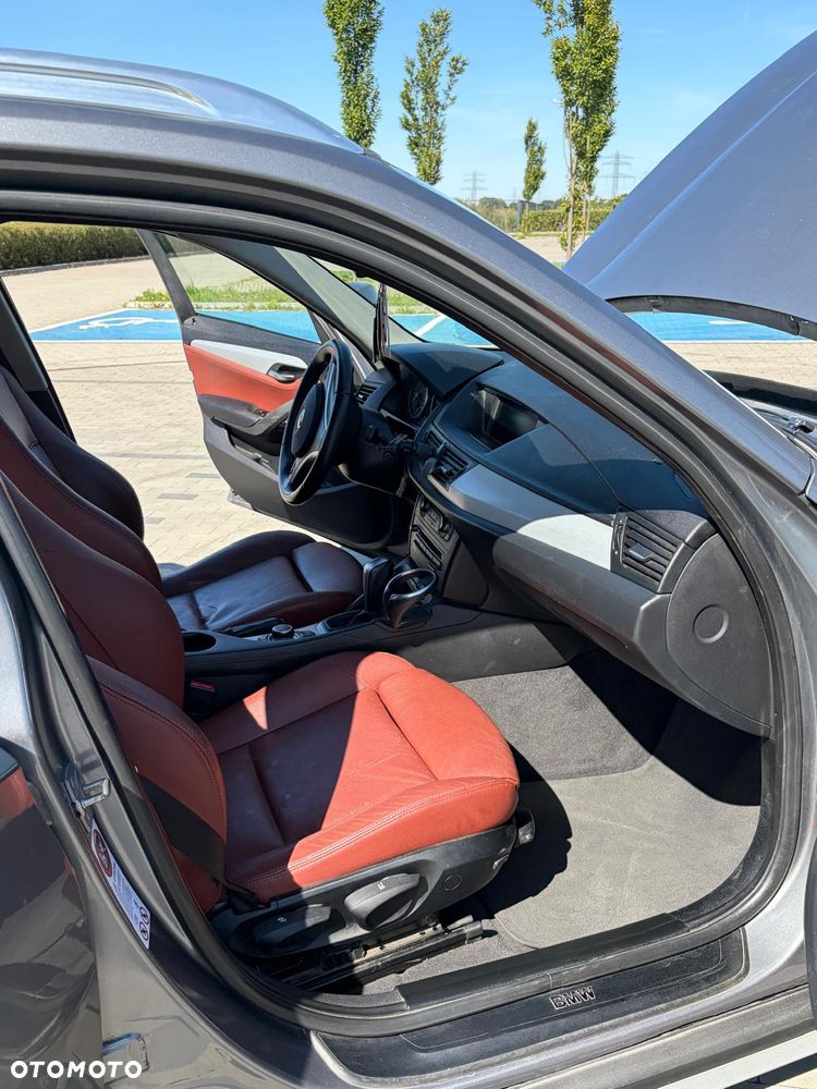 BMW X1 xDrive20d - 10