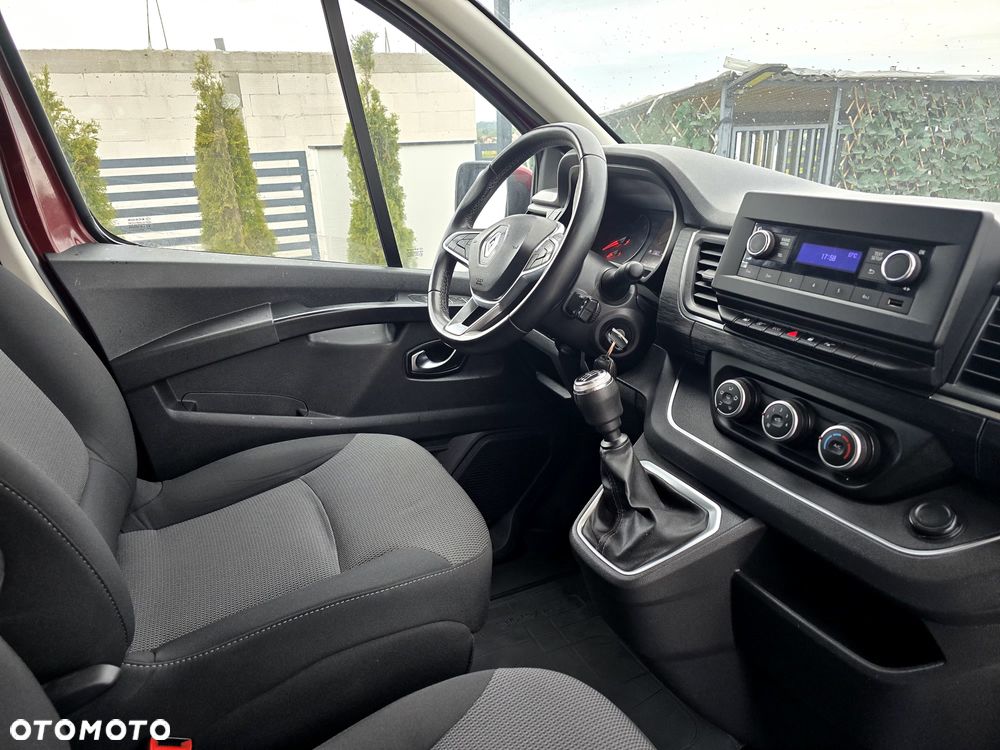 Renault Trafic - 13
