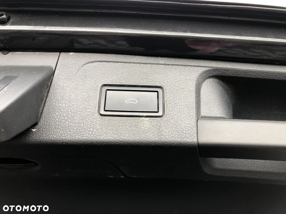 Volkswagen Passat Alltrack 2.0 TDI SCR 4Motion DSG - 23