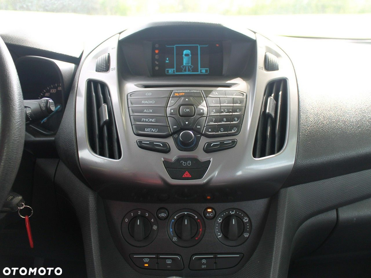 Ford Tourneo Connect - 17