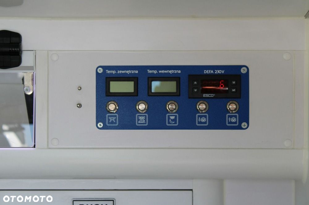 Ford Transit Connect - 28