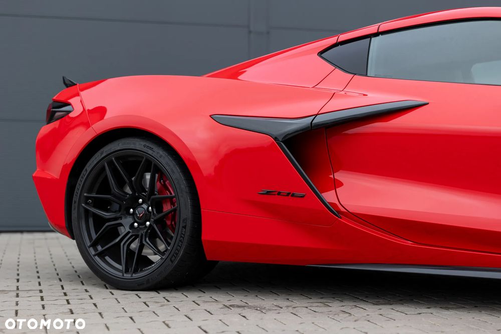 Chevrolet Corvette - 5