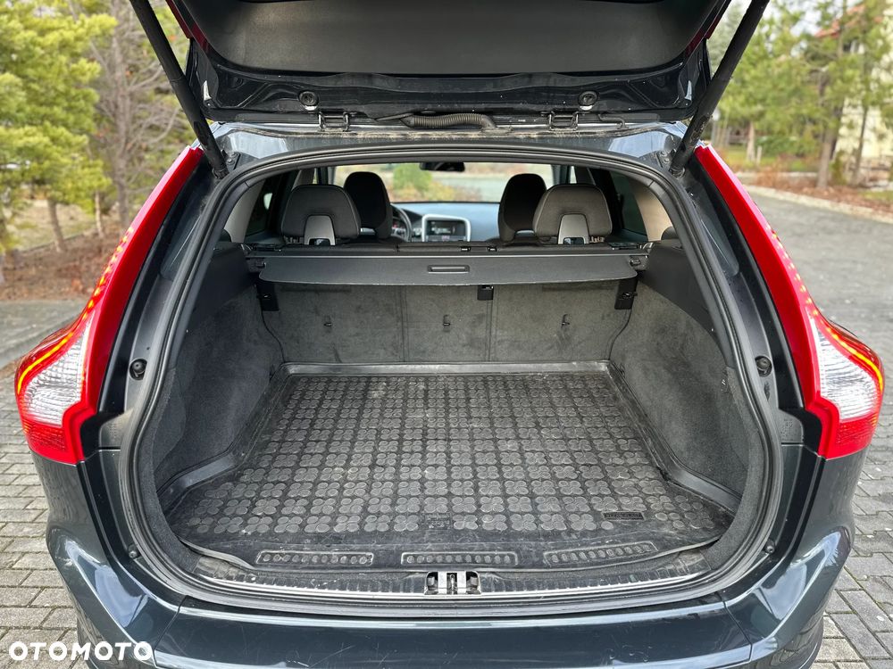 Volvo XC 60 D3 Momentum - 14