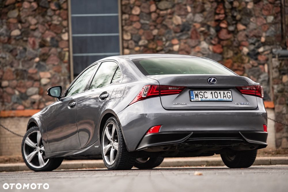 Lexus IS 300h Business - 5
