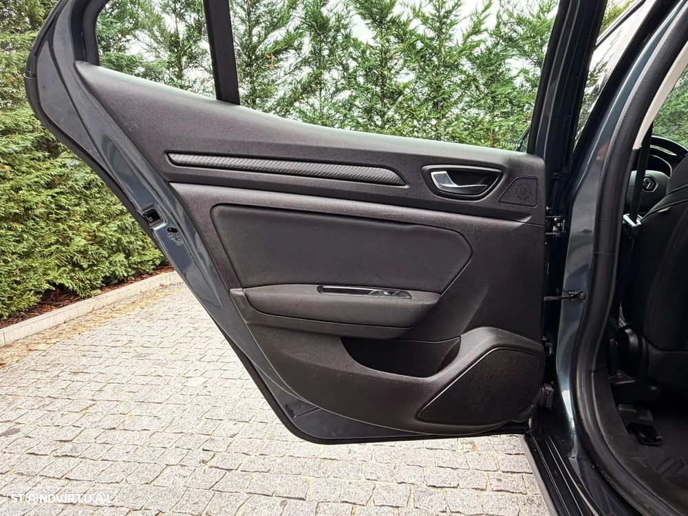 Renault Mégane BLUE dCi 115 ZEN - 18