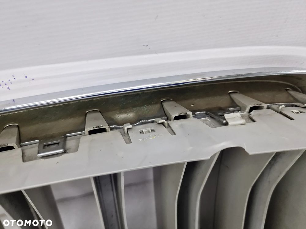 BMW X5 / X6 F15 / F16 PRAWA NERKA / ATRAPA / GRILL PRZEDNI PRZÓD , NR 7316076 / 7316058 / 7316054 ,  NR AUKCJI GL284 - 12